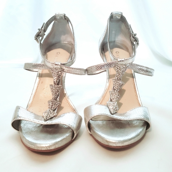 Gianni Bini Silver Rhinestone Sandals 7.5 - Picture 2 of 15
